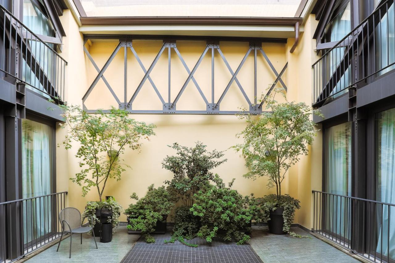 Adriano Residence Bologna Buitenkant foto